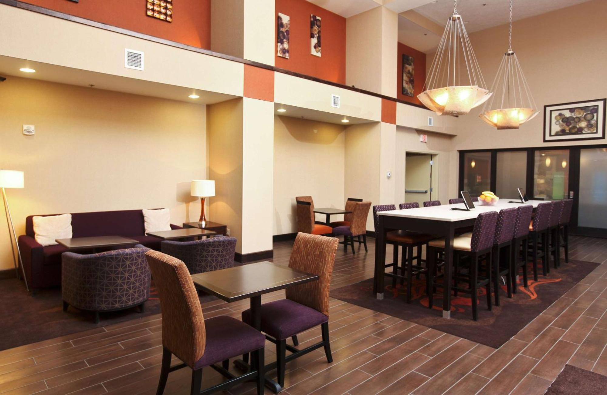 Hampton Inn & Suites Fargo Medical Center المظهر الخارجي الصورة